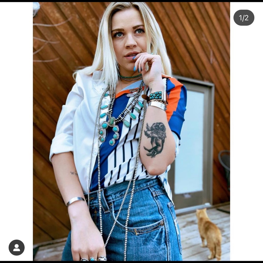 Button up retro